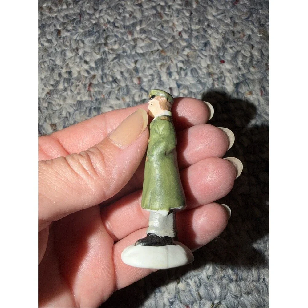 Its A Wonderful Life Holiday Harry Bailey Bedford Falls Village Vintage Figurine